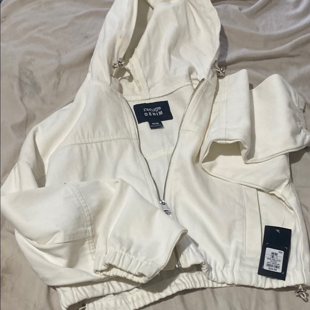 Zara White Utility Jacket with Hood and Elastic Waistband
